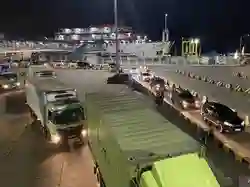 Lalin di Pelabuhan Merak Ramai Lancar saat Malam Puncak Arus Balik